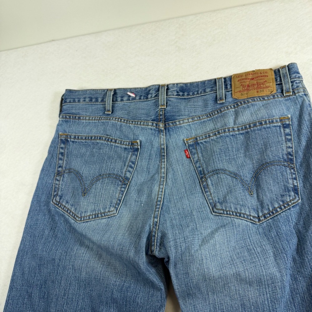 Levis 529 Low Rise Straight Leg Mens Jeans Blue Medium Wash 38x32 100% Cotton
